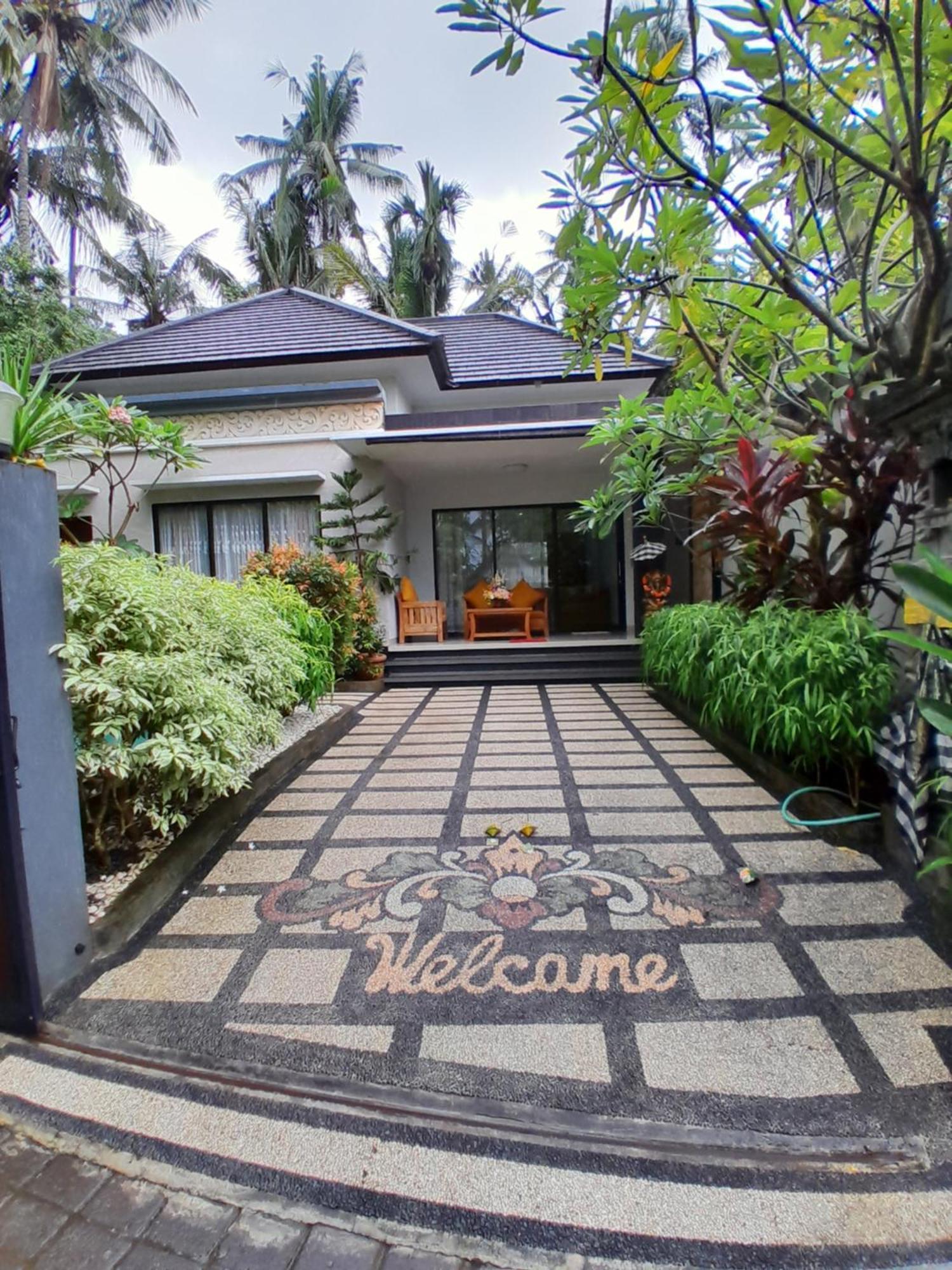 Villa Karma Candidasa Buitenkant foto